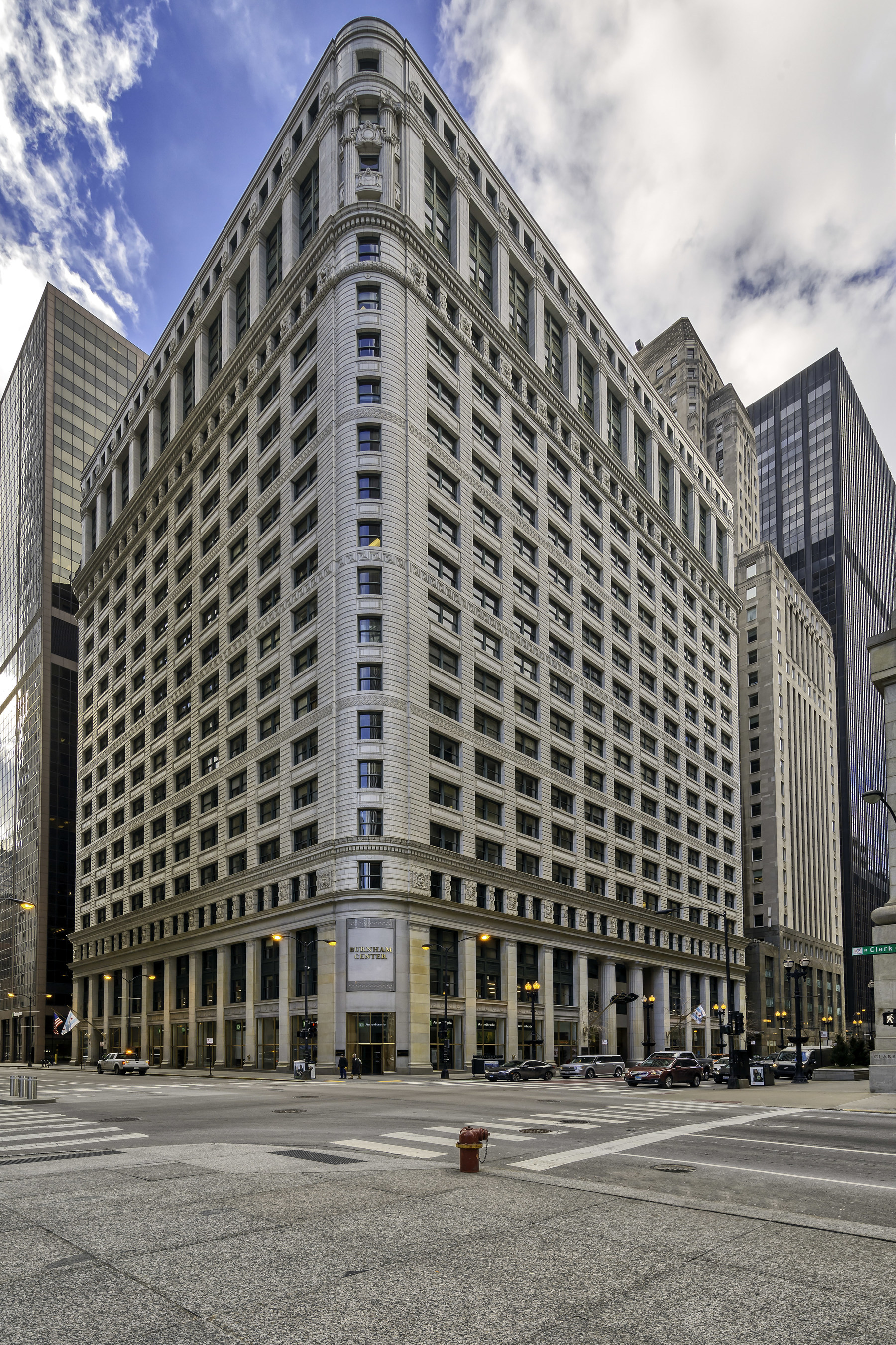 Golub & Co. Buys Chicago Loop Office Tower Burnham Center