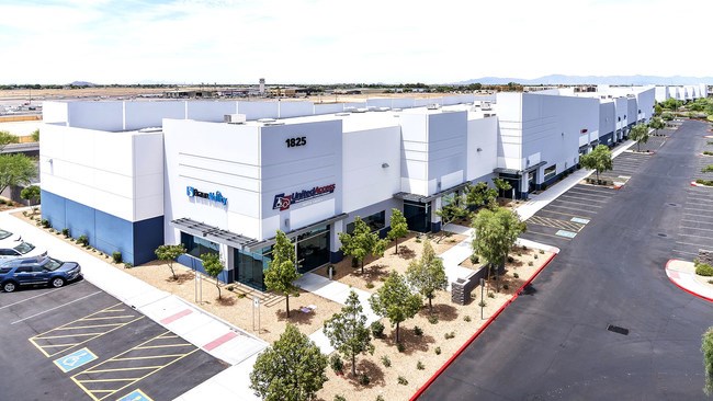 JLL Income Property Trust Buys AZ-Based Distribution Center In $31M Deal